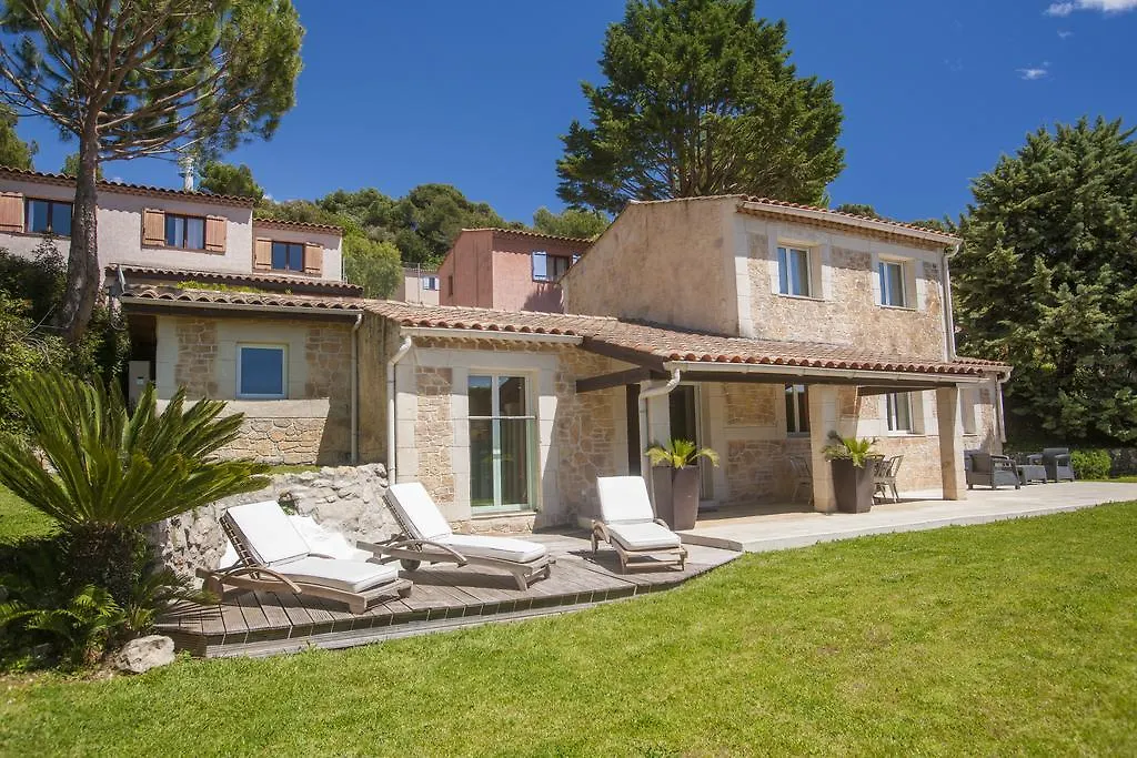 Domaine Du Mont Leuze location